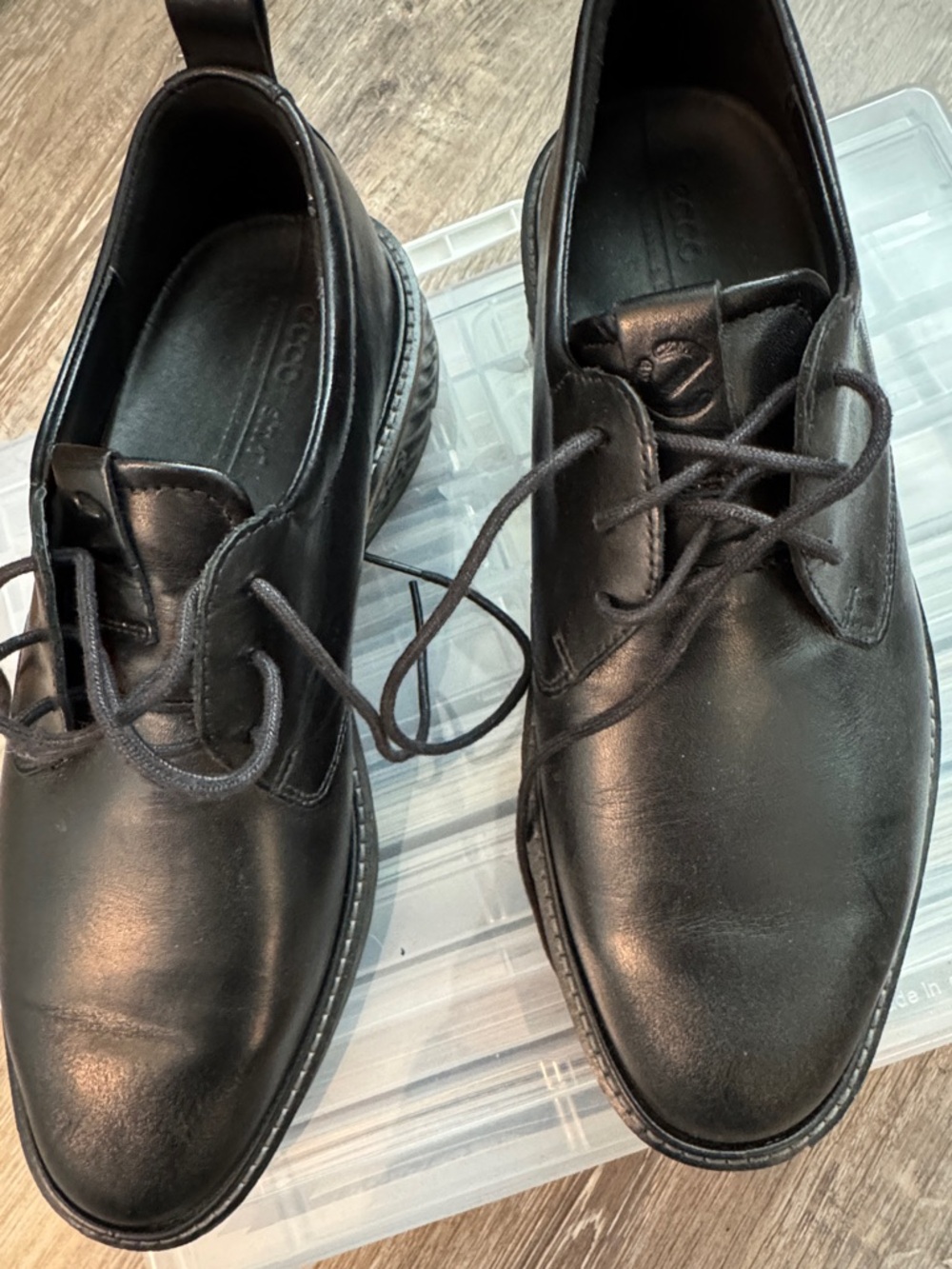Ecco Black Leather Lace-Up Derby Shoes